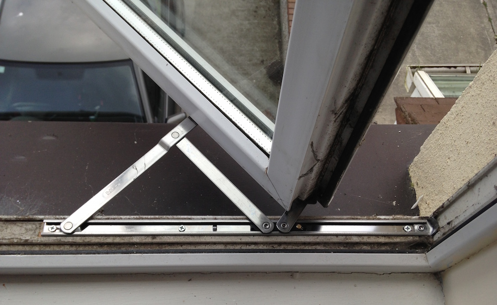 window hinge repairs sydney